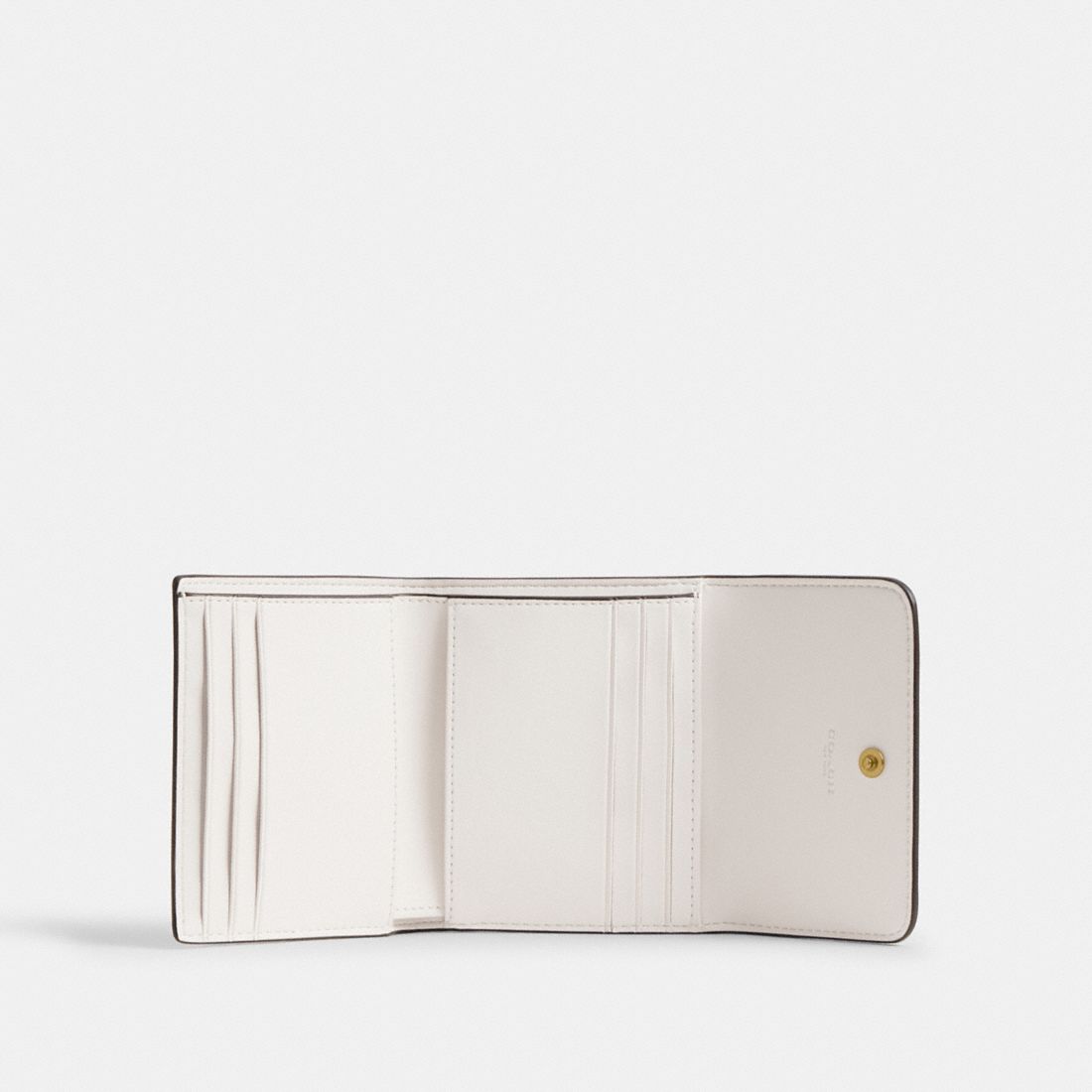 【COACH】SKETCH PRINT MILA SMALL FLAP Amazon.com: Coach Women's Mila Small Flap Wallet with Floral