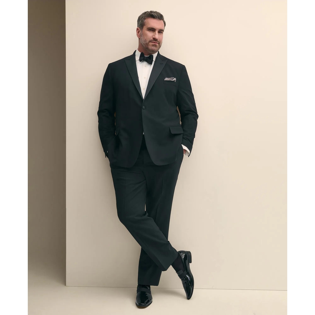 slim fit dress slacks Brooks Brothers: A Gentleman's Guide To Suitable Dress