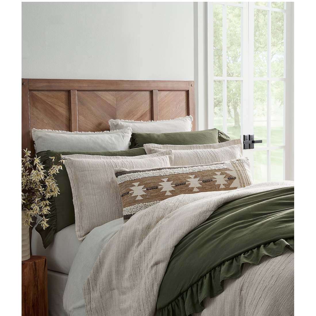 Southern Living Simplicity Collection Brooke Comforter Mini Set