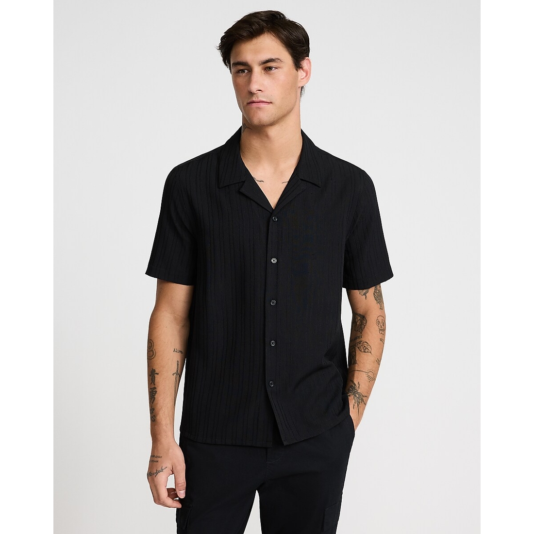 Express Textured Stripe Short Sleeve Shirt