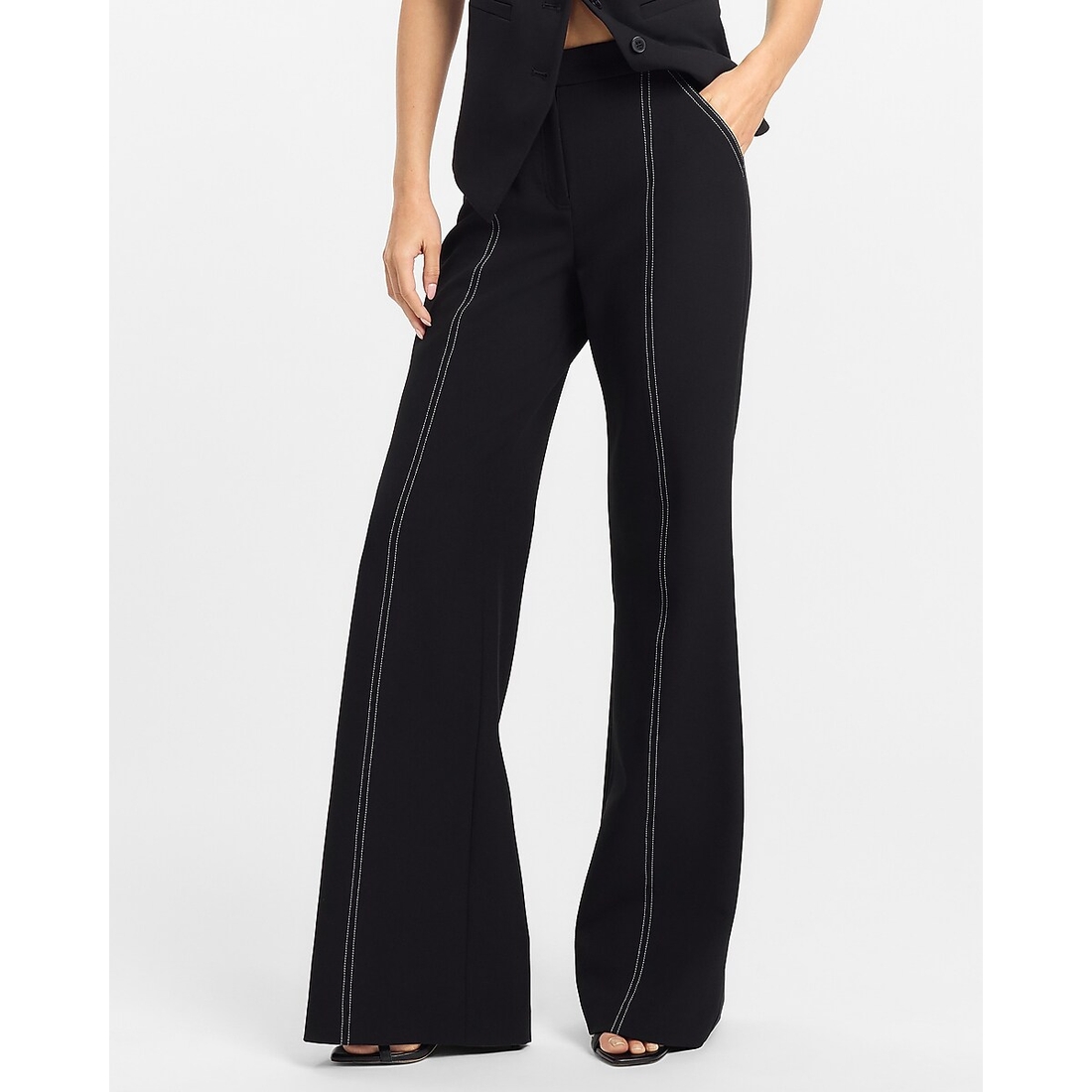 Express Editor High Waisted Pintuck Flare Trouser in Studio Stretch Twill