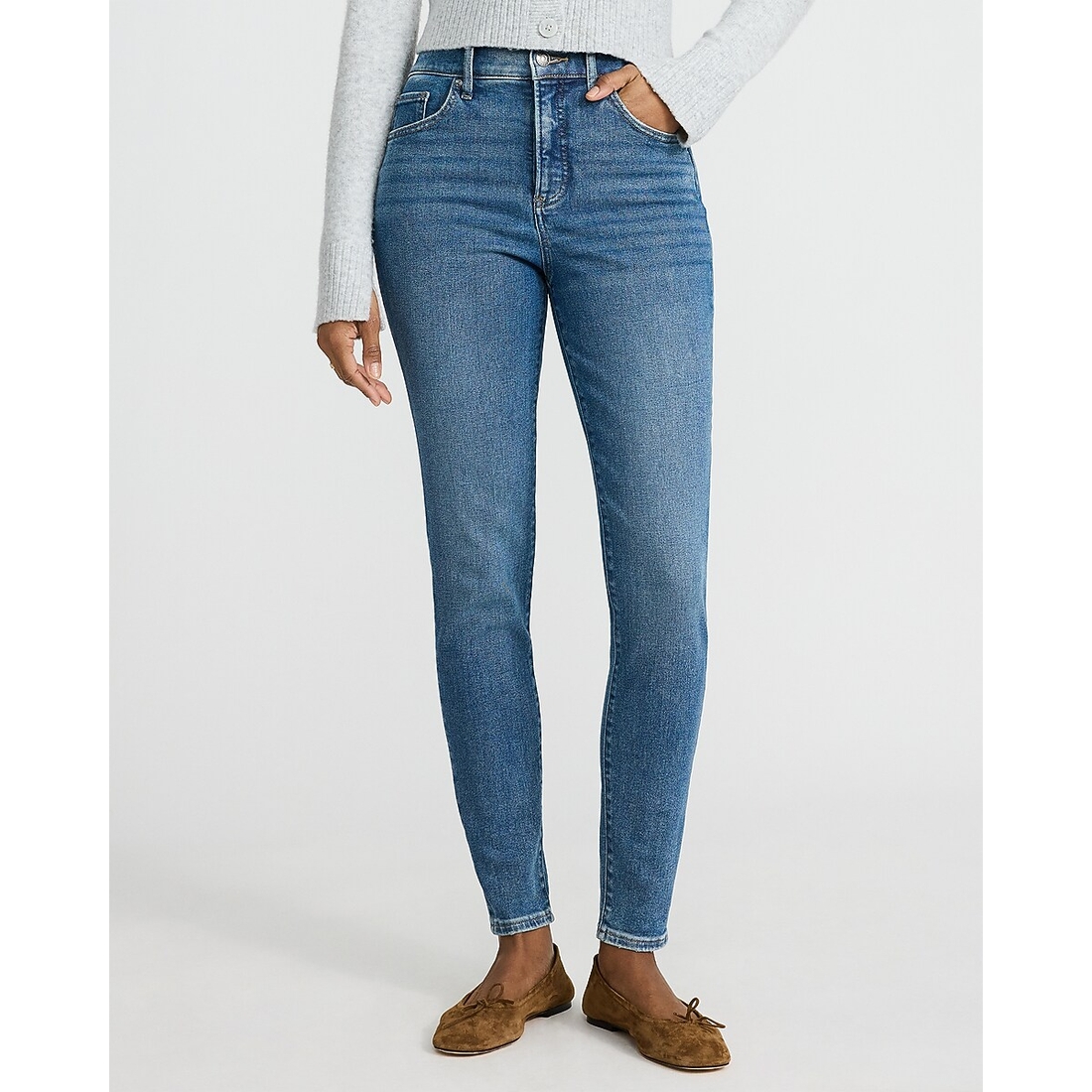 Express High Waisted Skinny Medium Wash Jeans in Hyper Stretch