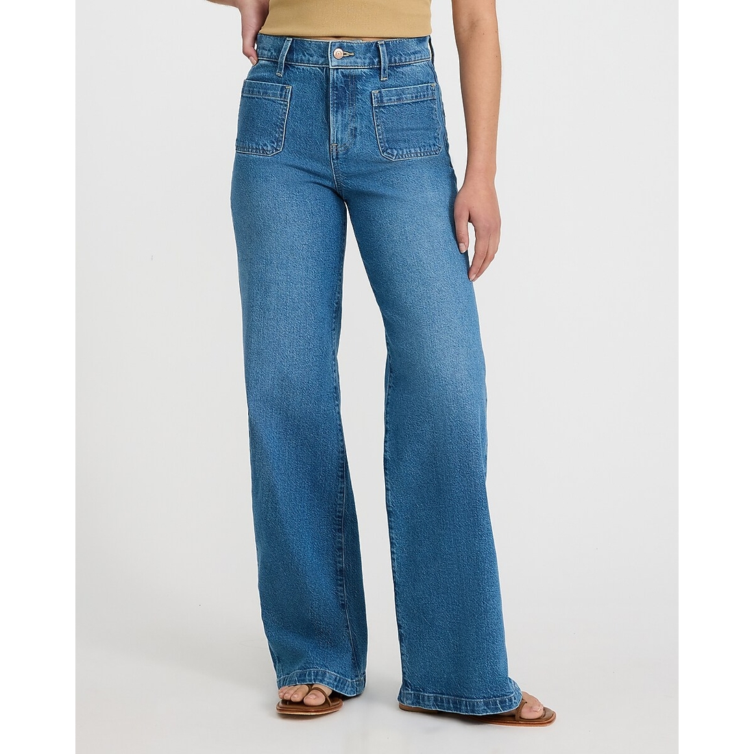 Express High Waisted Patch Pocket Wide Leg Medium Wash Jeans