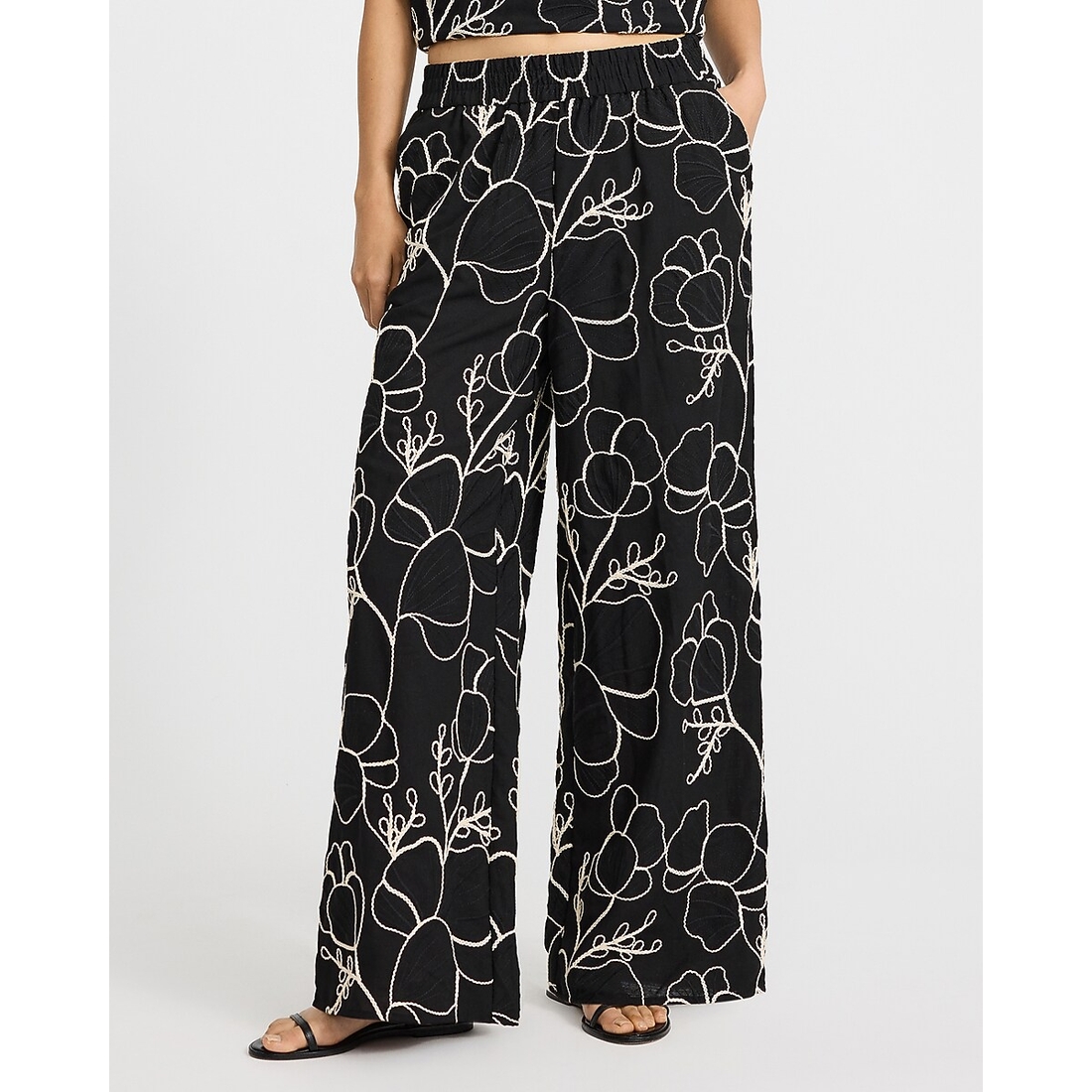 Express Floral Embroidered High Waisted Pull On Pant