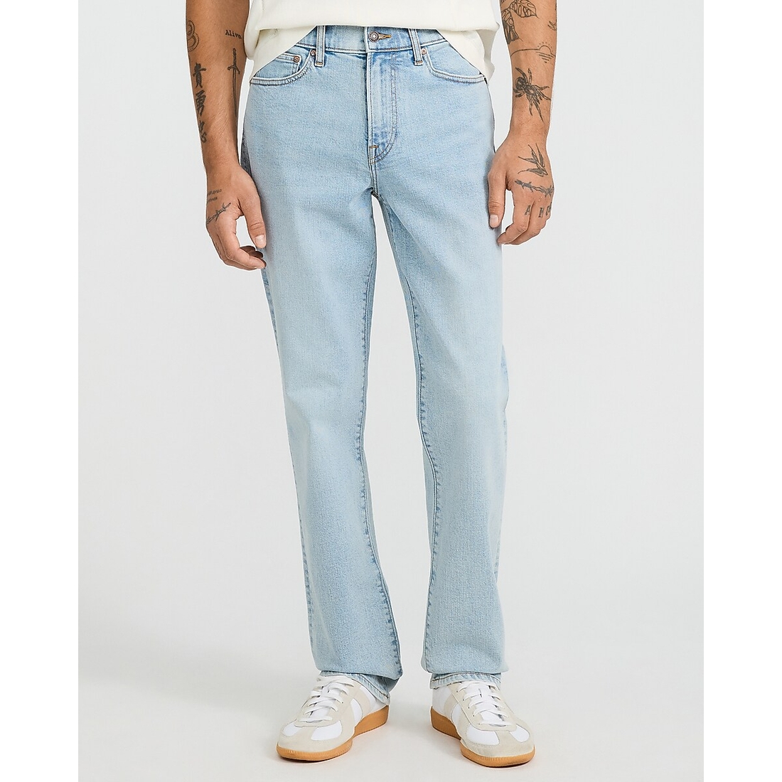 Express Straight Light Wash Jeans