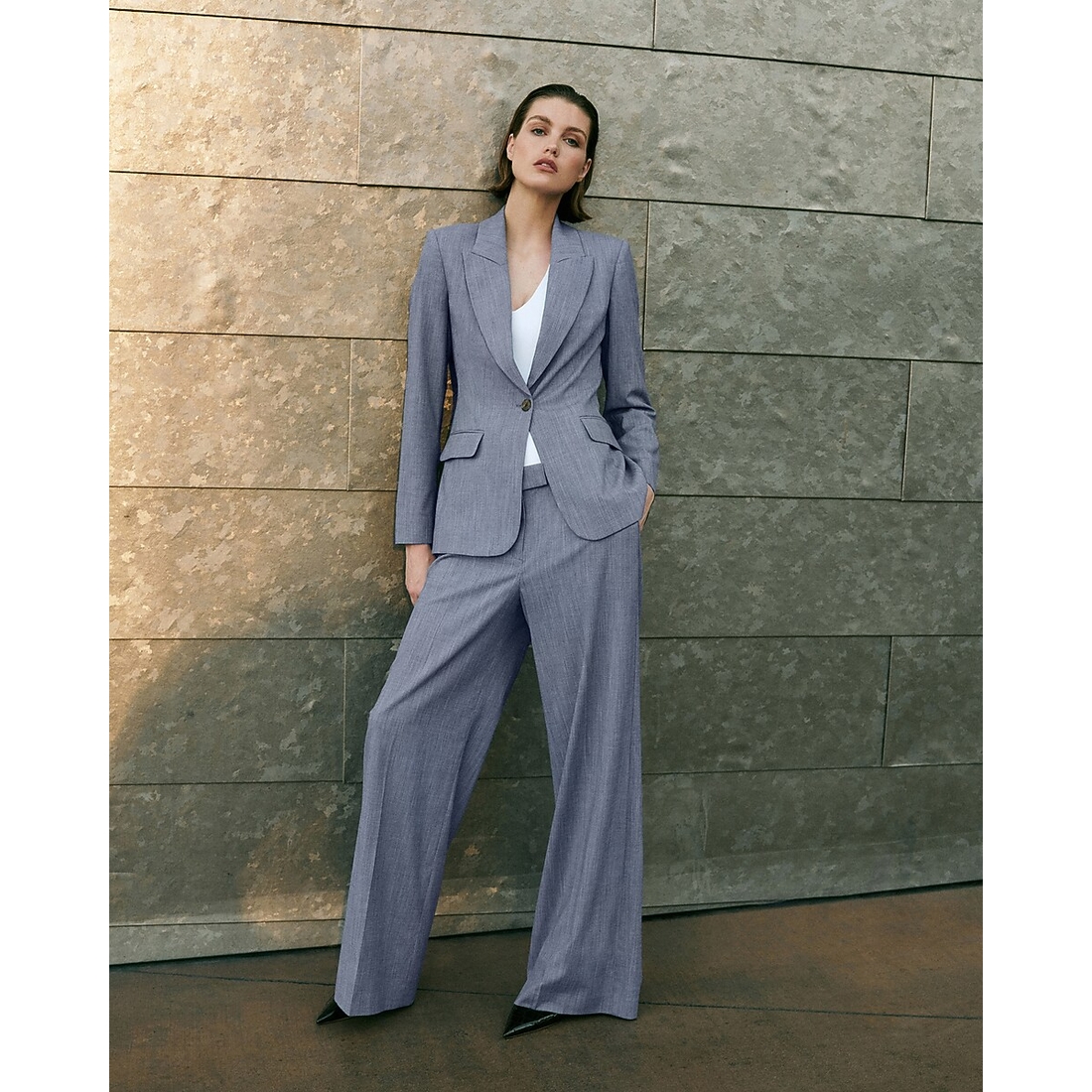 Express Editor Lightweight Textured Mid Rise Wide Leg Pant