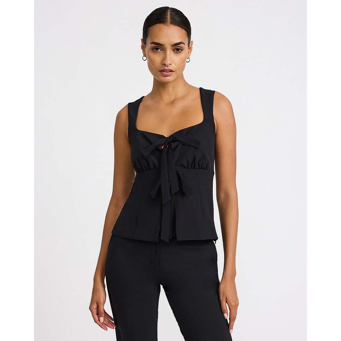 Express Sweetheart Bow Front Tailored Cutaway Top in Studio Stretch Twill