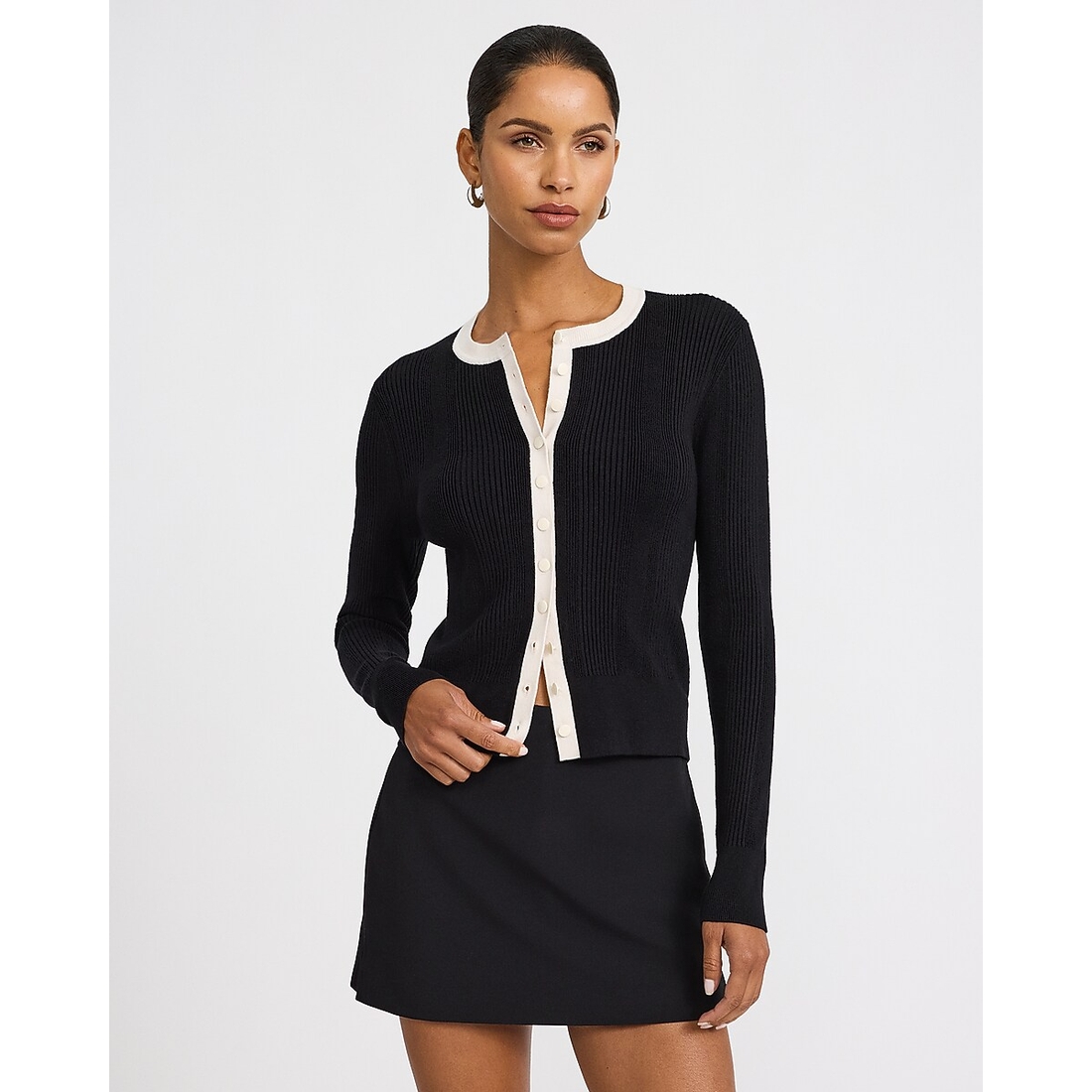 Express Fitted Tipped Crew Neck Cardigan