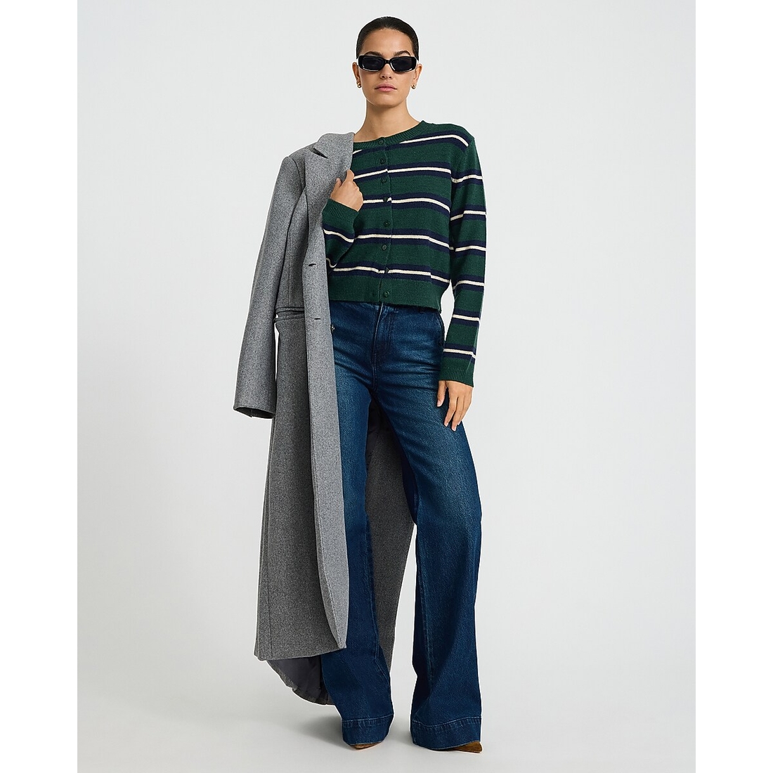 Express High Waisted Relaxed Flare Medium Wash Jeans in Hyper Stretch
