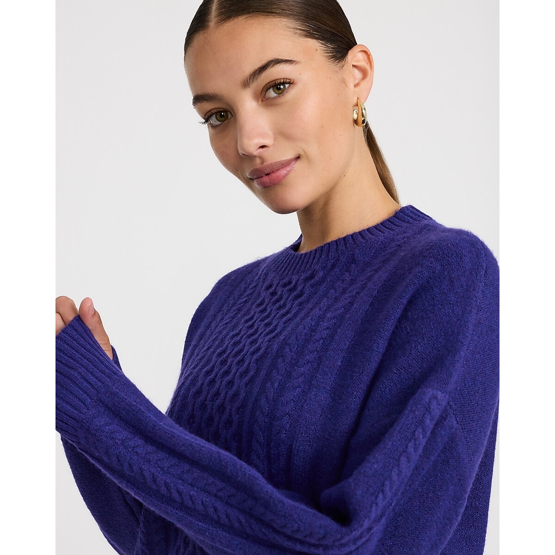 Express Relaxed Cable Knit Crew Neck Sweater