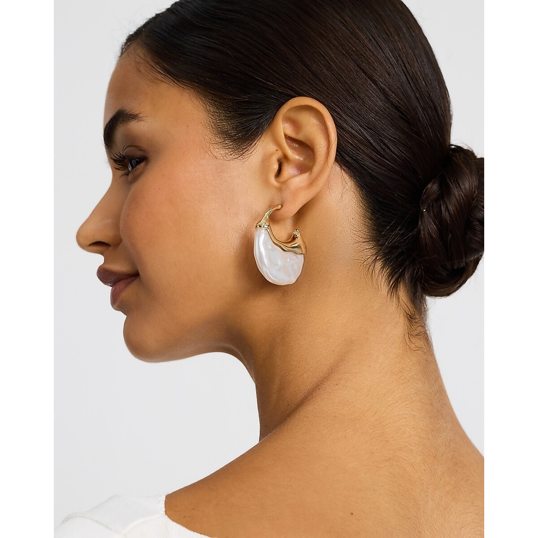 Express Chunky Organic Pearl Hoop Earrings