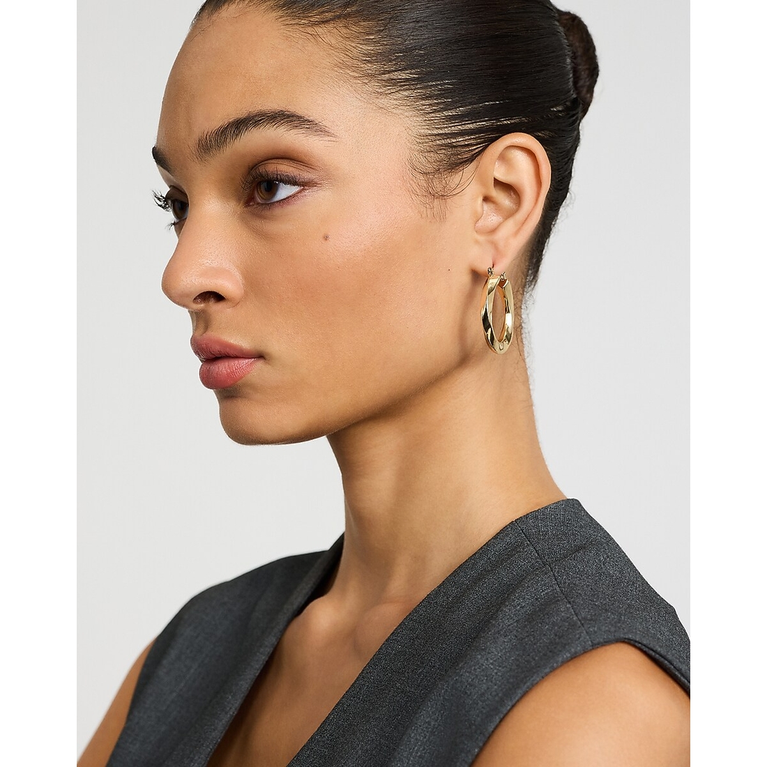 Express Medium Curved Gold Sculpted Hoop Earrings