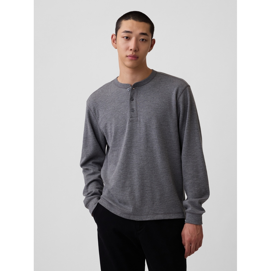 Gap Men's Relaxed Henley T-Shirt
