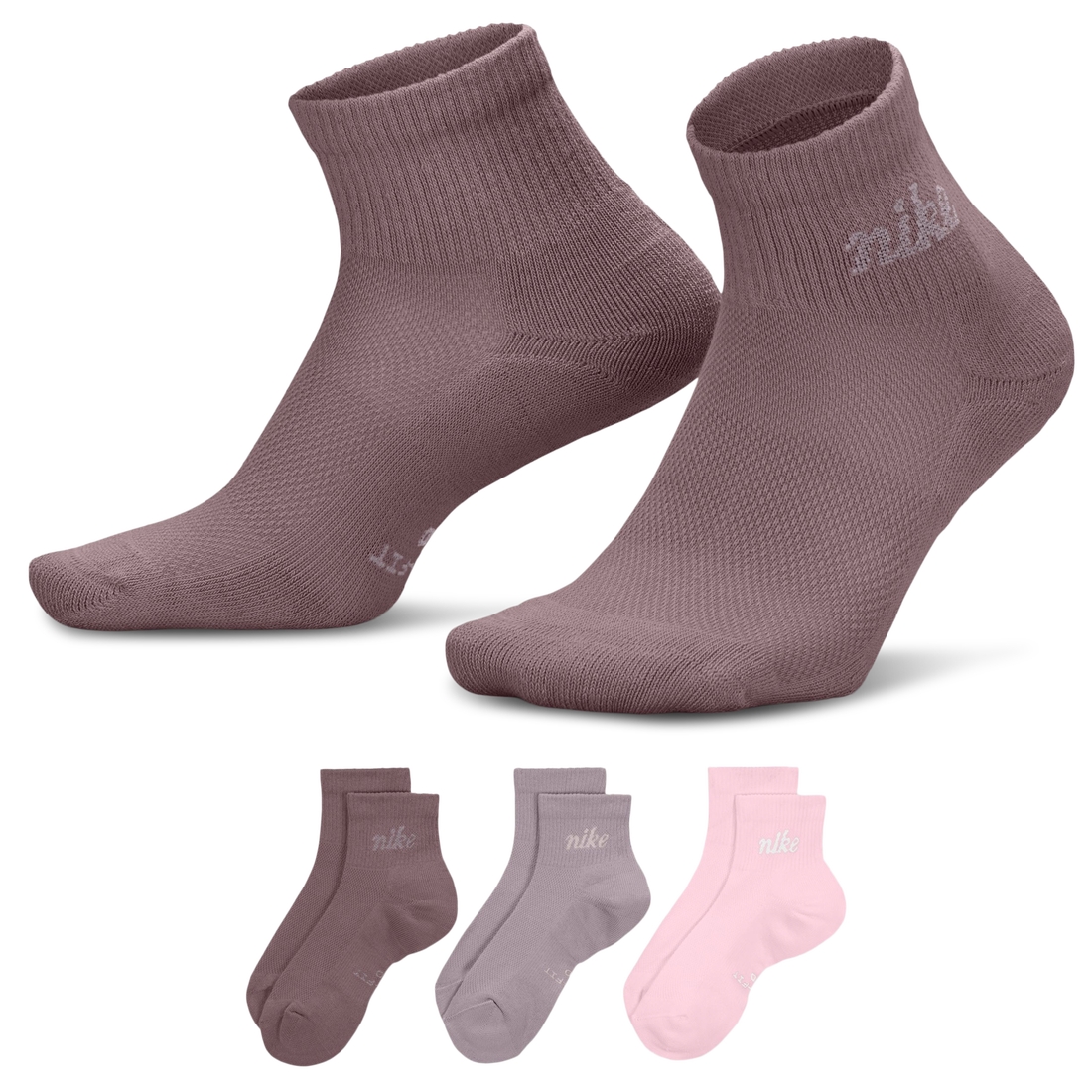 Nike Womens Script Ankle Socks 3 Pack