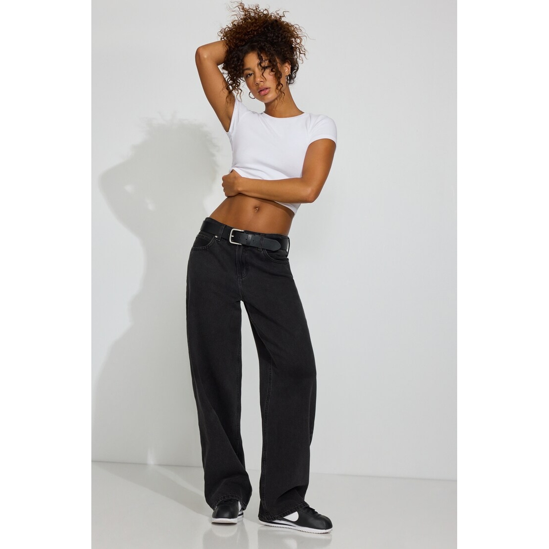 Garage Low Rise Baggy Jeans