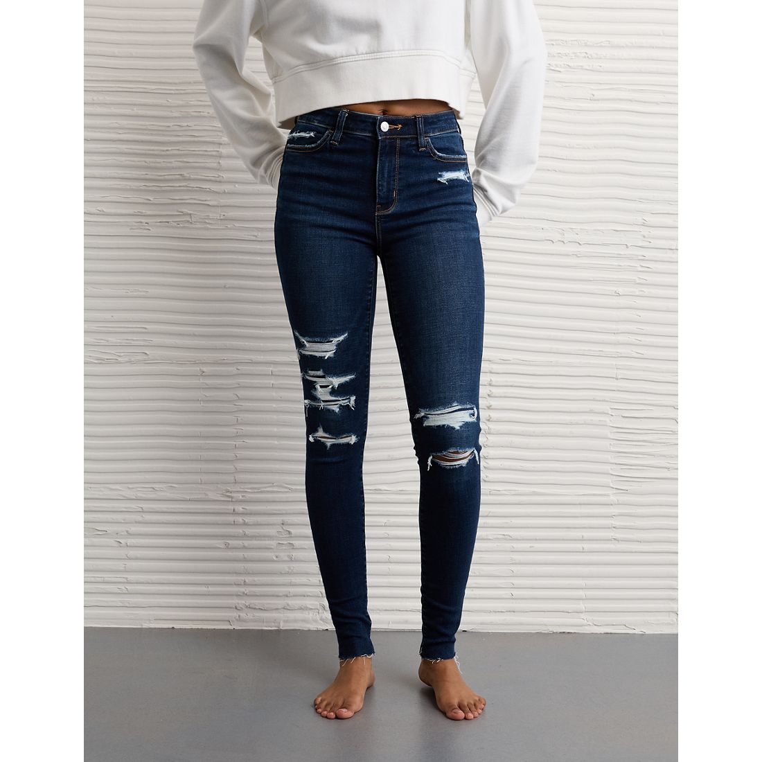 American Eagle AE High-Waisted Ripped Jegging