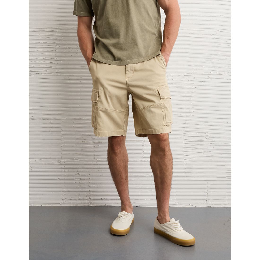 American Eagle AE 10" Flex Lived-In Cargo Short