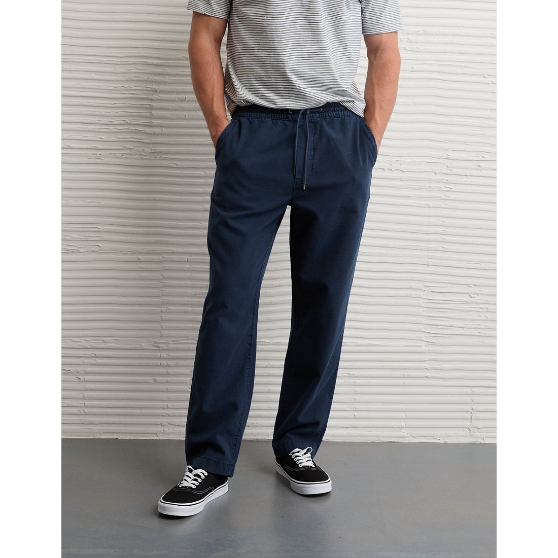 American Eagle AE Pull-On Trekker Pant