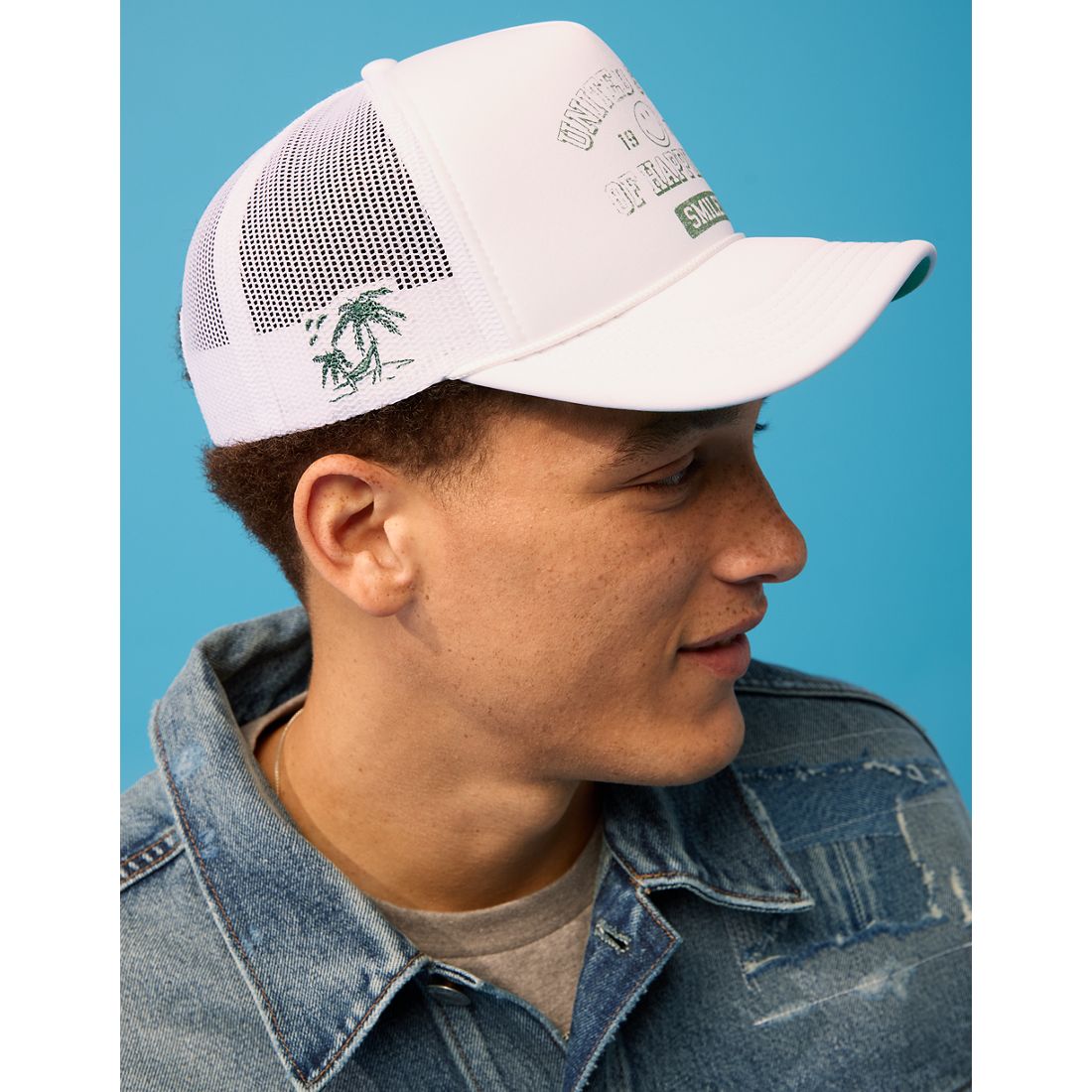 American Eagle AE | Smiley® Trucker Hat
