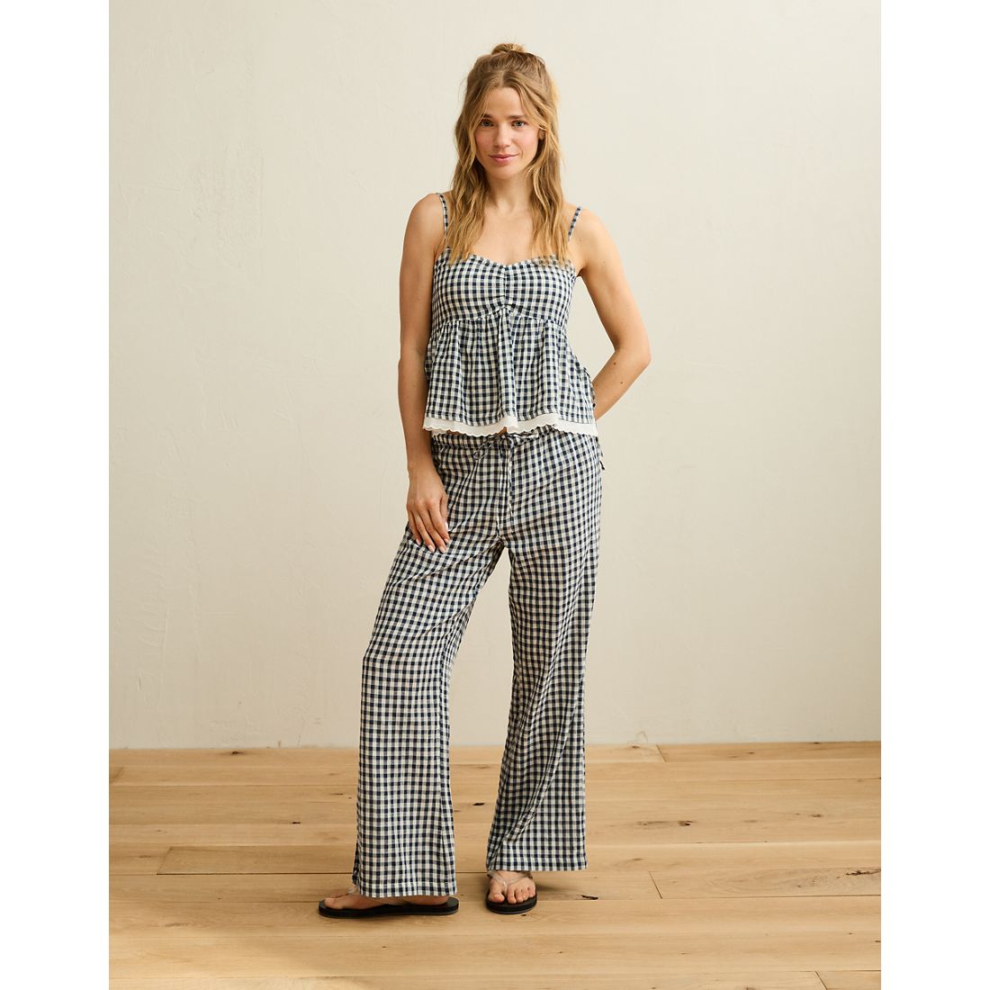American Eagle AE Pull-On Wide-Leg Pant