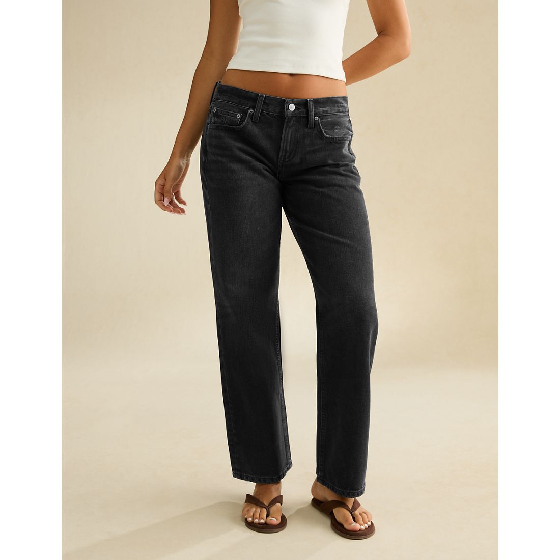 American Eagle AE Low-Rise Classic Straight Jean