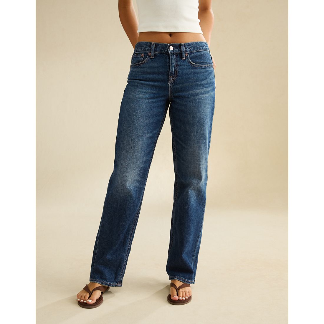 American Eagle AE Low-Rise Classic Straight Jean