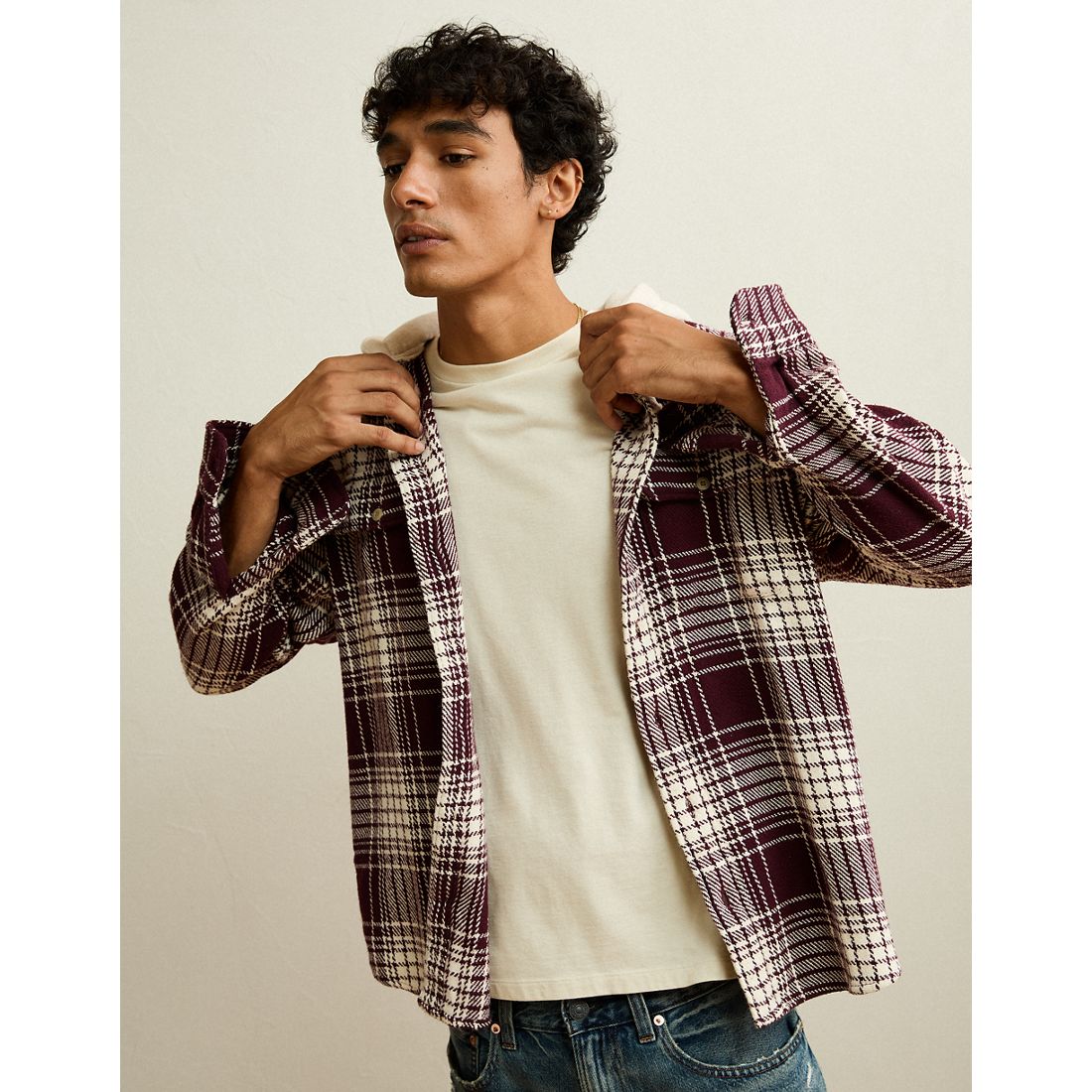 American Eagle AE Relaxed Fit Hooded Flannel