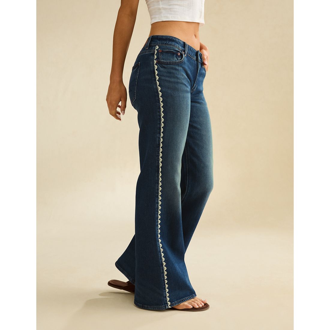 American Eagle AE Low-Rise Flare Jean