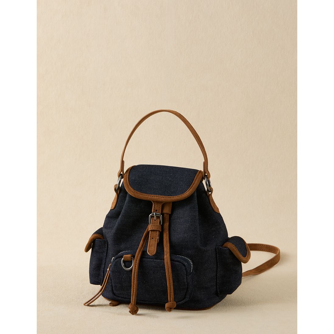 brown.leather backpack Oakland Leather ATT|Unisex|FALSE Laptop Backpack Belkin F8n159eabr Color:Red - Hiker 3700 Backpack until the Perfecto