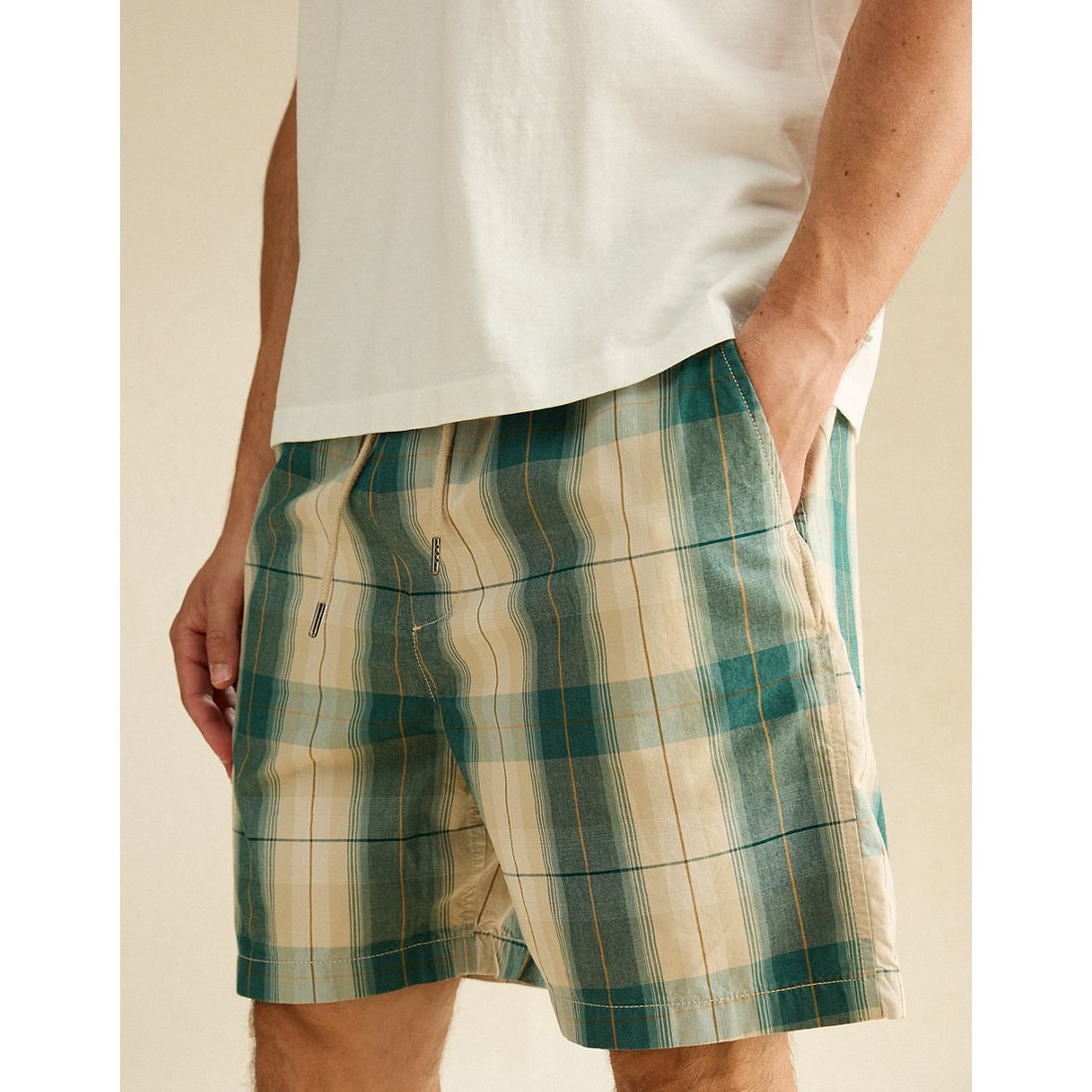 American Eagle AE 7" Flex Lived-In Pull-On Short