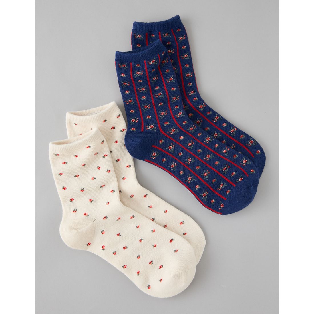 American Eagle AE Graphic Cropped Crew Socks