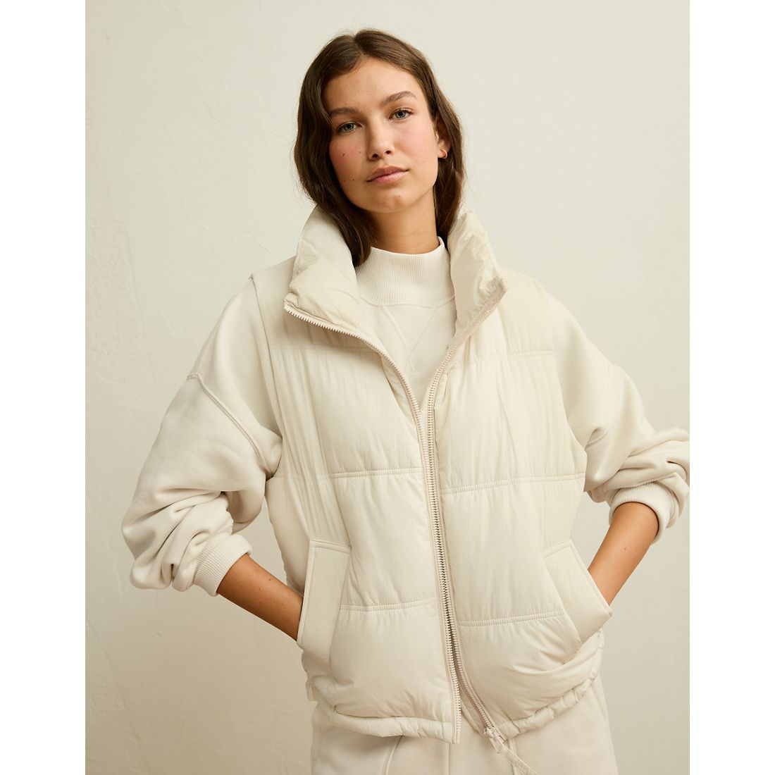 American Eagle AE Puffer Vest