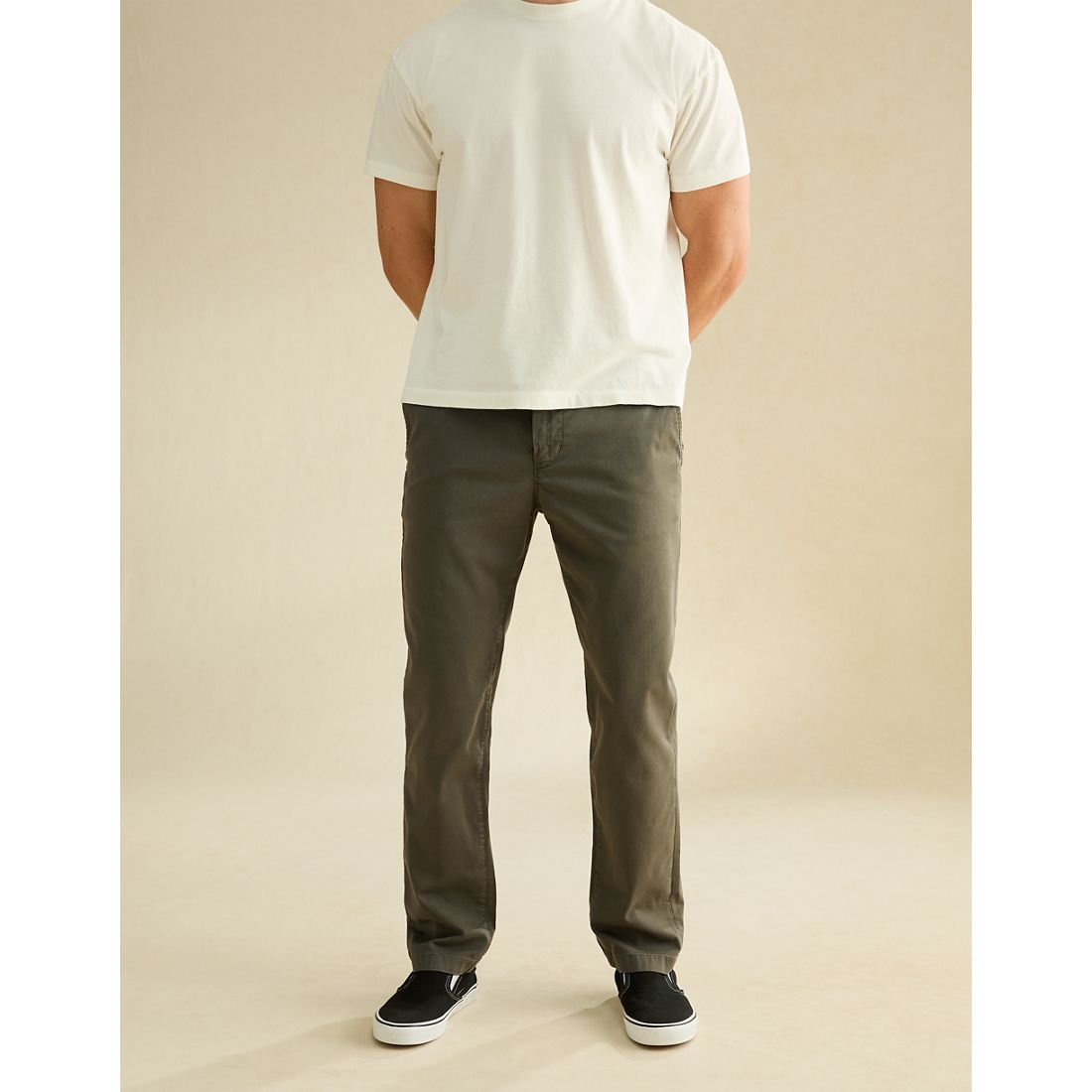 American Eagle AE Flex Original Straight Lived-In Khaki Pant
