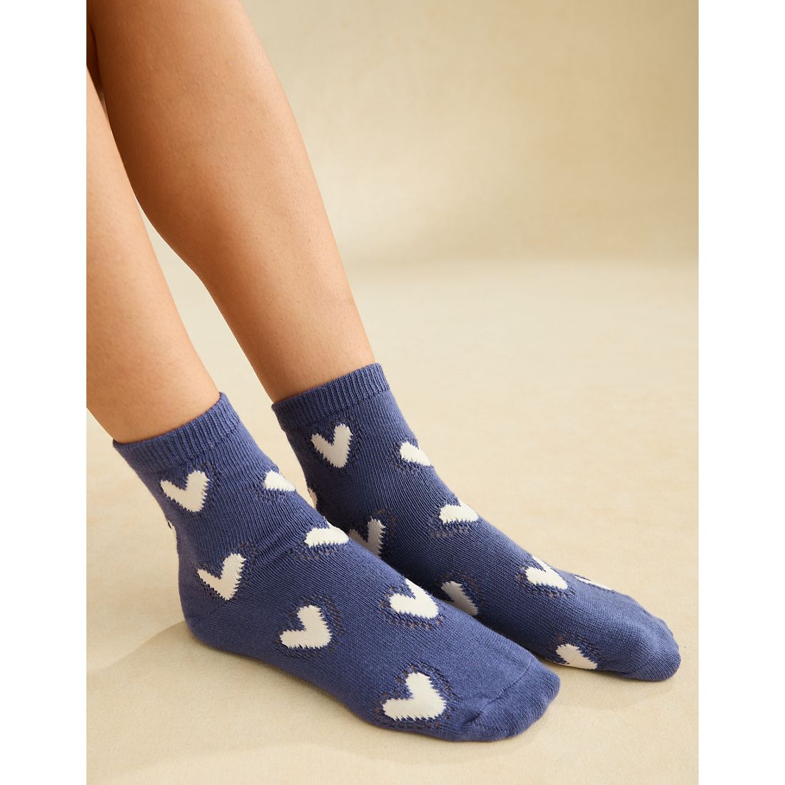 American Eagle AE Knit Heart Cropped Crew Socks