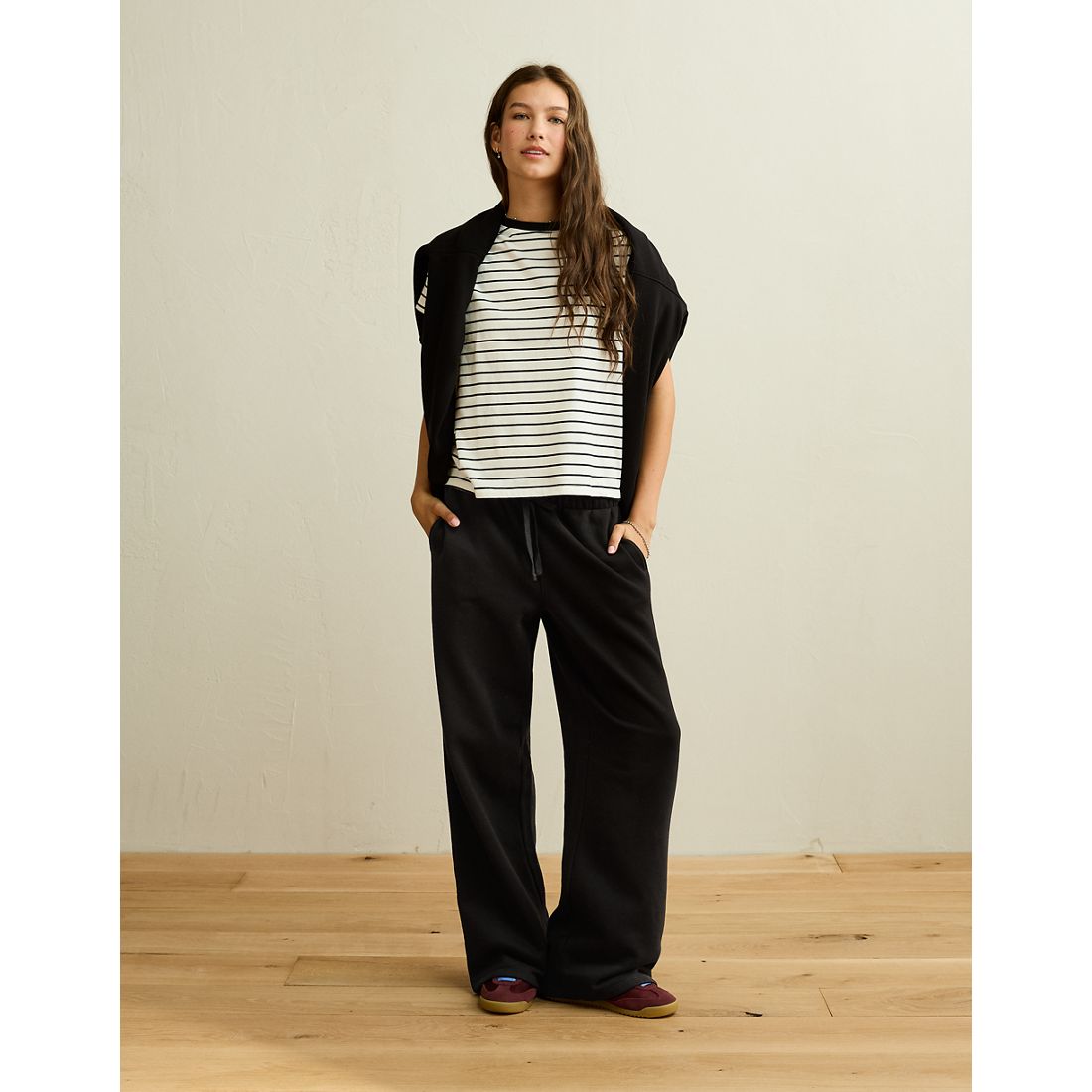 American Eagle AE Everyday Luxe Straight Sweatpant