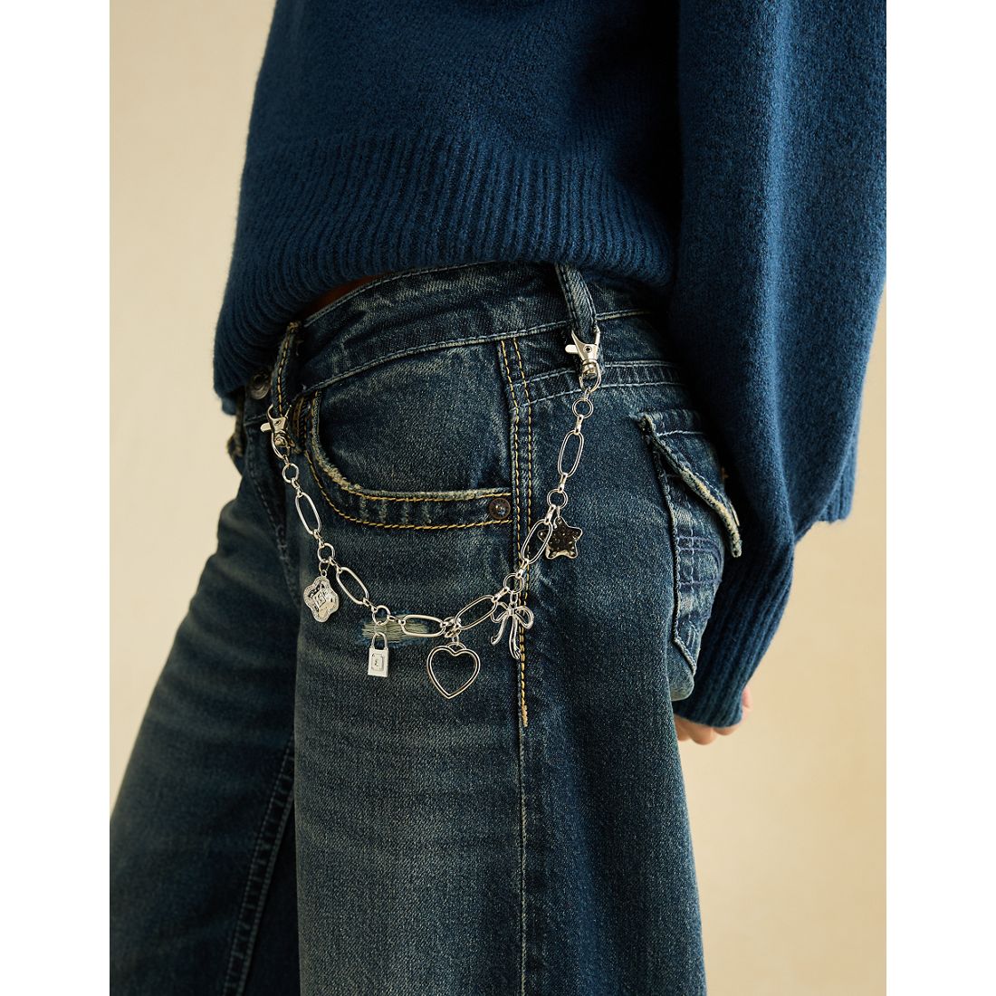 American Eagle AE Charm Hip Chain