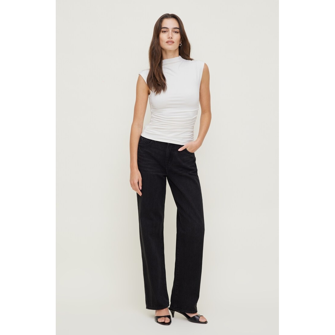 Dynamite Mika Mid Rise Relaxed Straight Leg Jeans