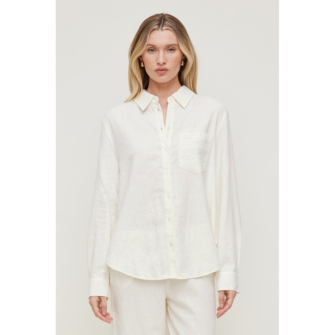 Dynamite Isla Oversized Linen Shirt