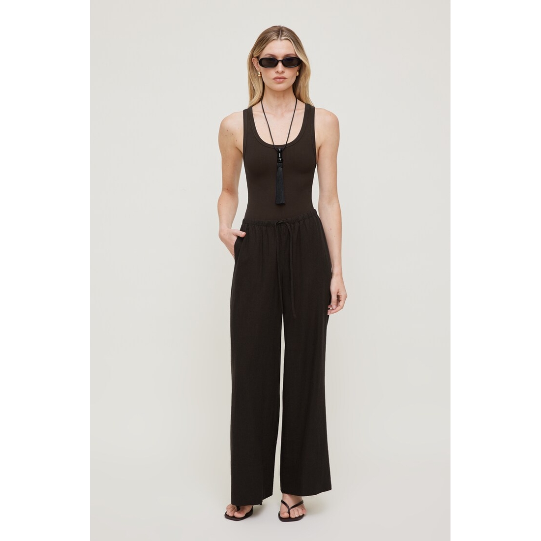 Dynamite Leo Linen Wide Leg Pants