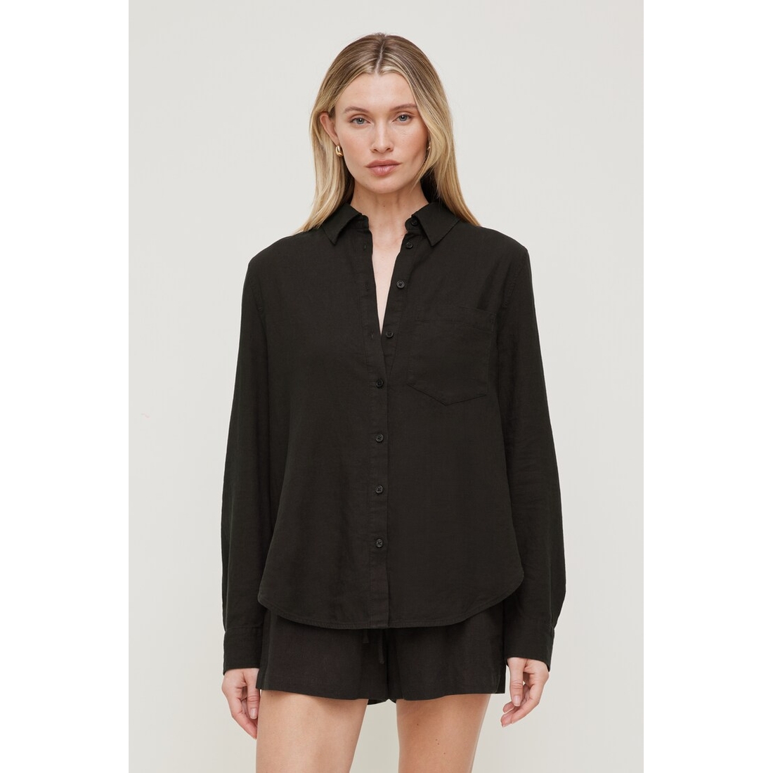Dynamite Isla Oversized Linen Shirt
