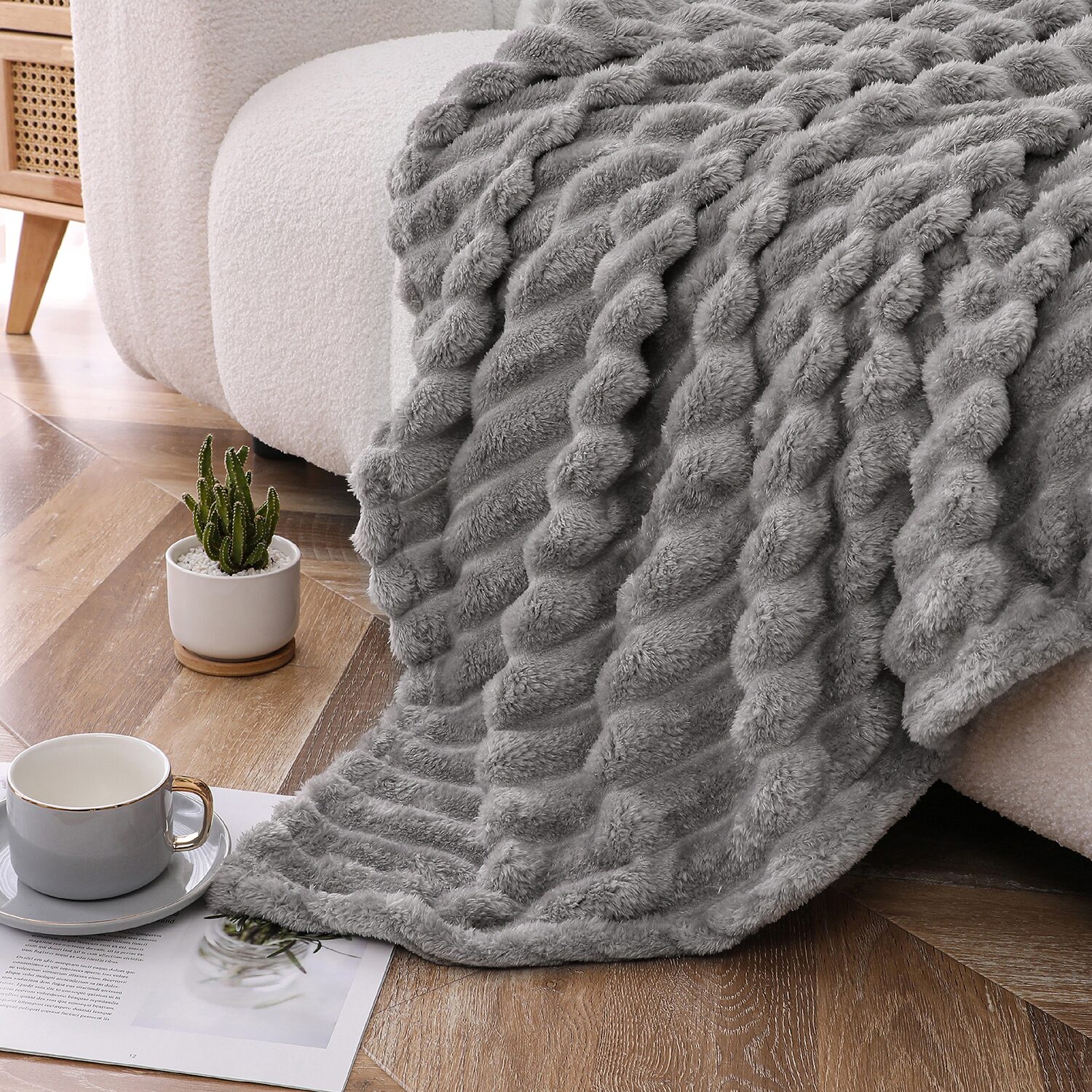 Salon De Maison Blaise Plush Throw
