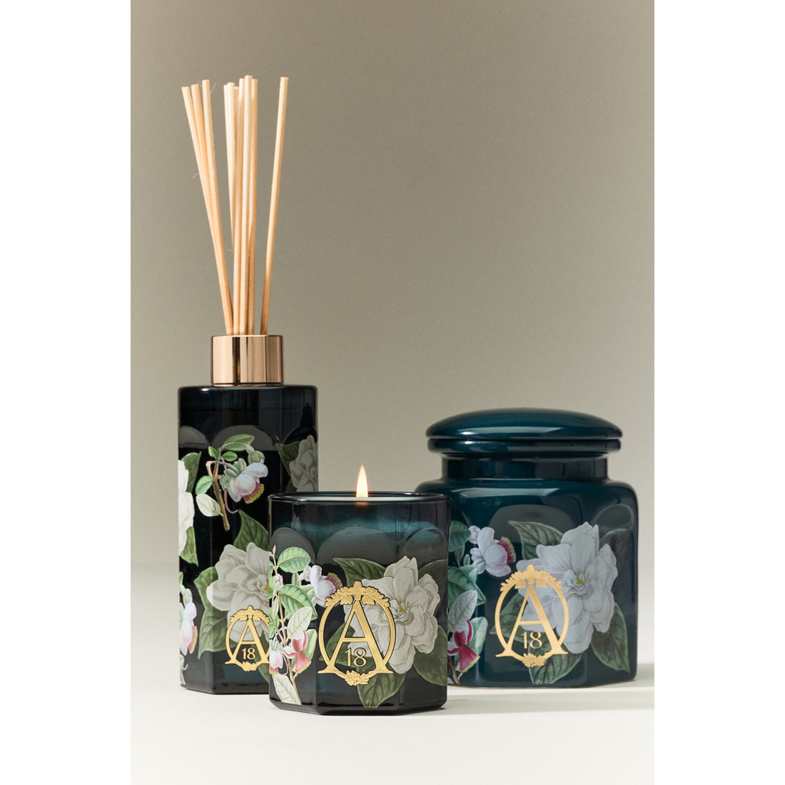 Anthropologie Apothecary 18 Candle - Thumbnail 2