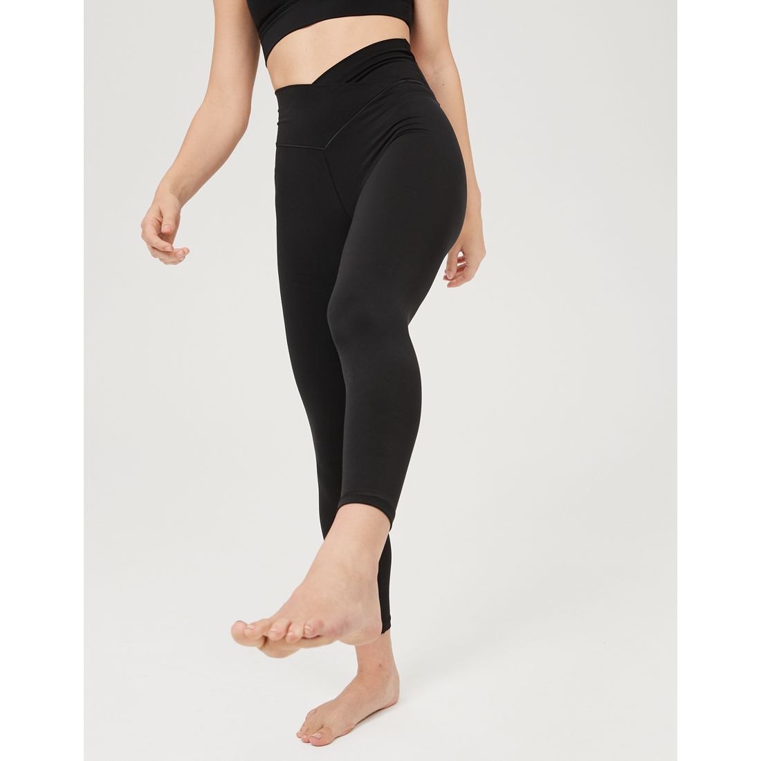 Offline Real Me High Waisted Crossover Legging