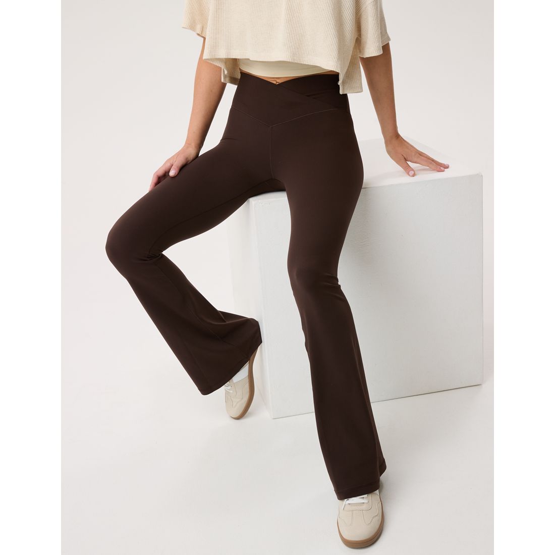 Offline Real Me High Waisted Crossover Flare Legging