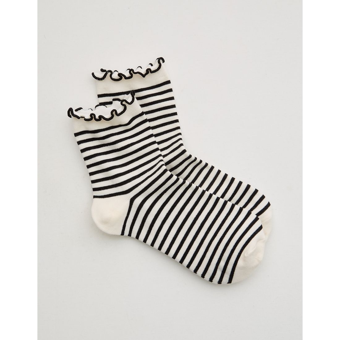 Aerie Scallop Edge Quarter Socks