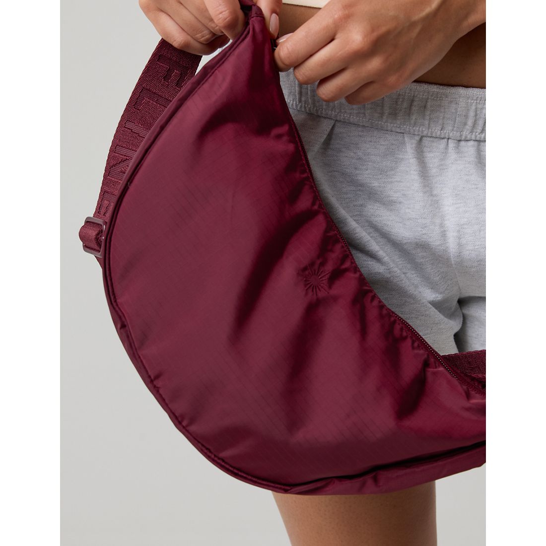 Offline Sporty Crescent Bag