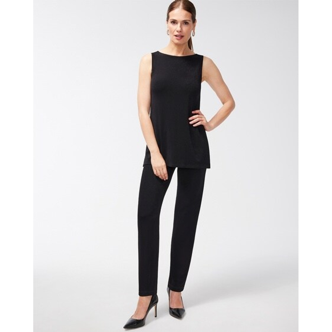 Women's Travelers Classic Side Slit Tank in Black Travel