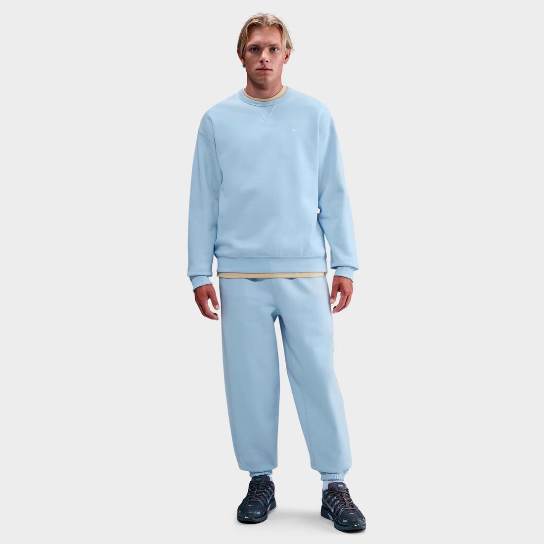 light blue nike crewneck sweatshirt