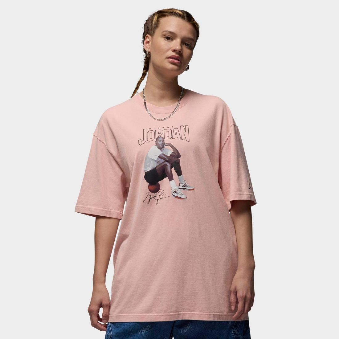 Jordan Women's Short-Sleeve Oversized Graphic T-Shirt