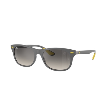 Ray-Ban Wayfarer Oval available now at Woodburn Premium Outlets® Ray-Ban Wayfarer Oval available now at Woodburn Premium Outlets®